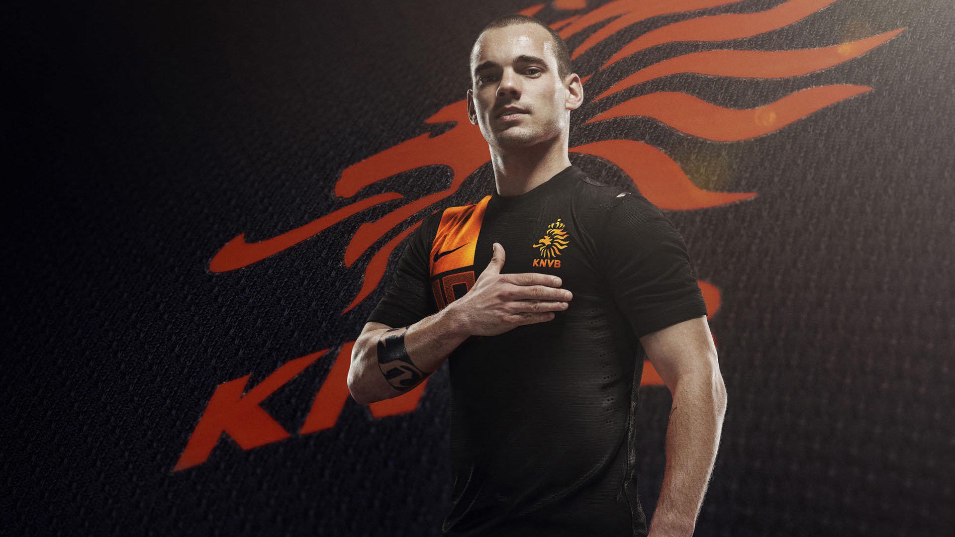 构建新型足球产业生态链，行业链条日益完善，足球产业规模